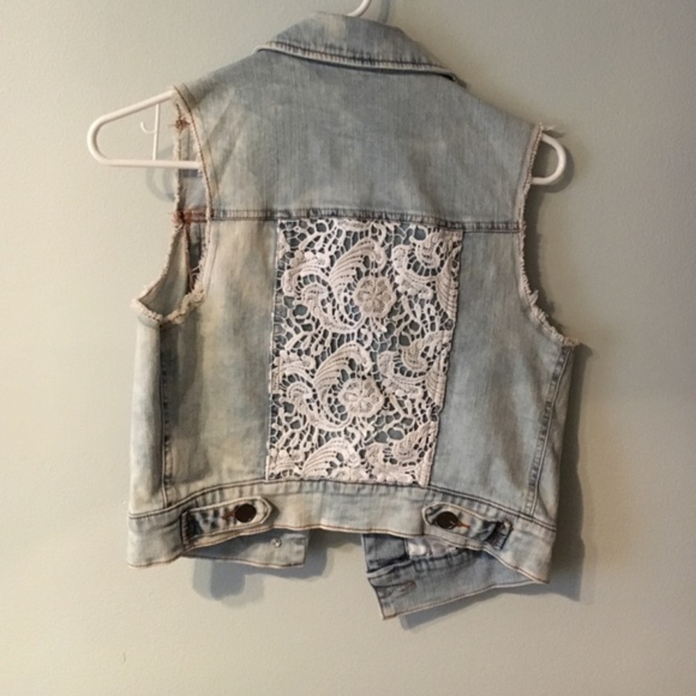 Jean vest - Picture 2 of 2
